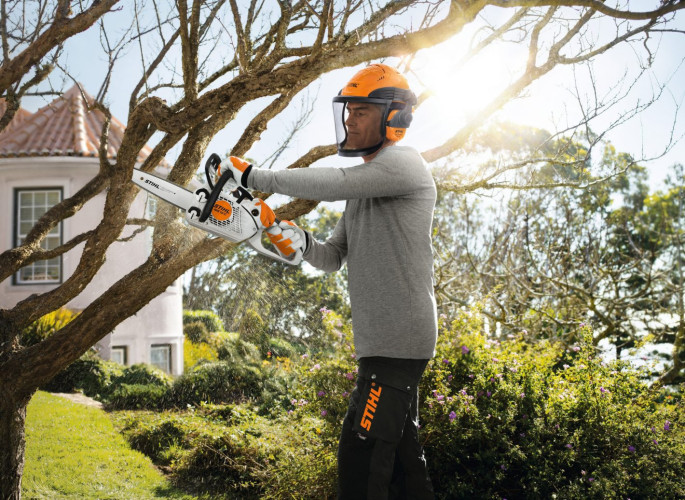Pilarka spalinowa STIHL MS 151 C-E